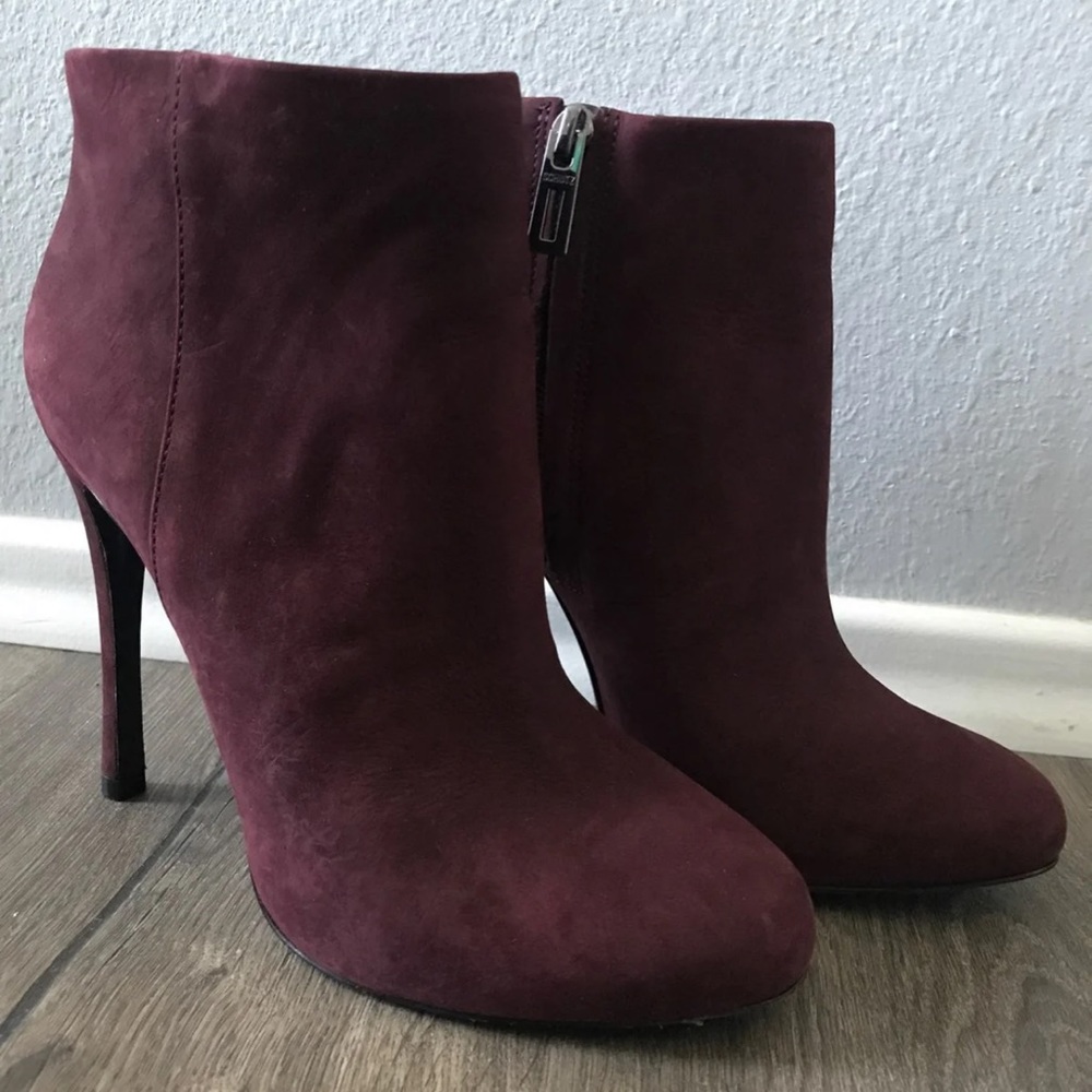 Schutz sonará booties